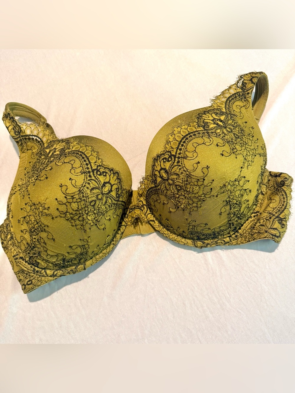 Cacique Green With Black Lace Overlay Boost Plunge 42DDD